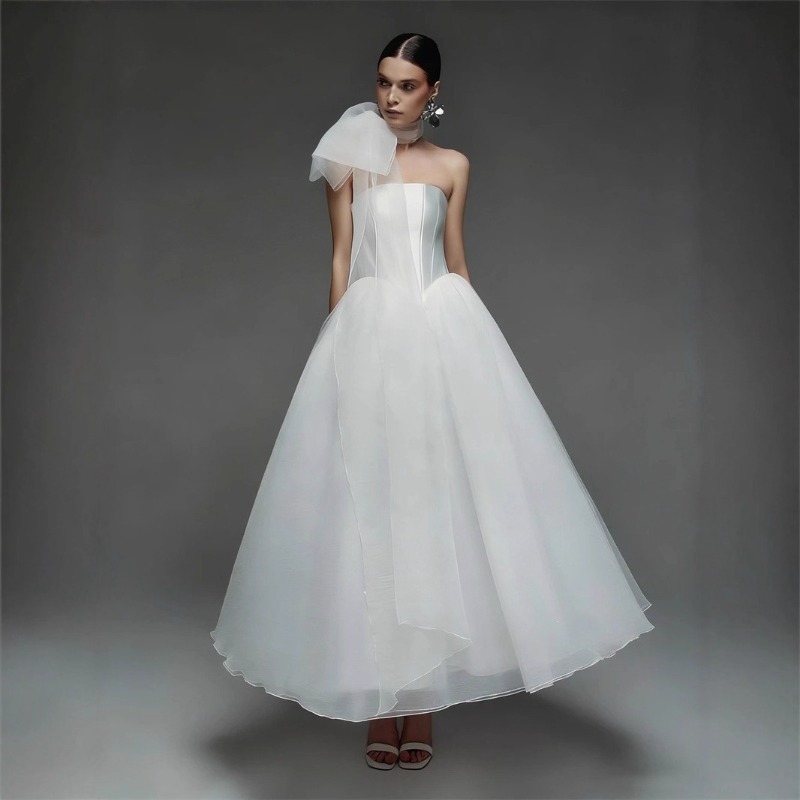 Vestido Largo de Satén Blanco  - Photography Lighting Basics reseña y precio